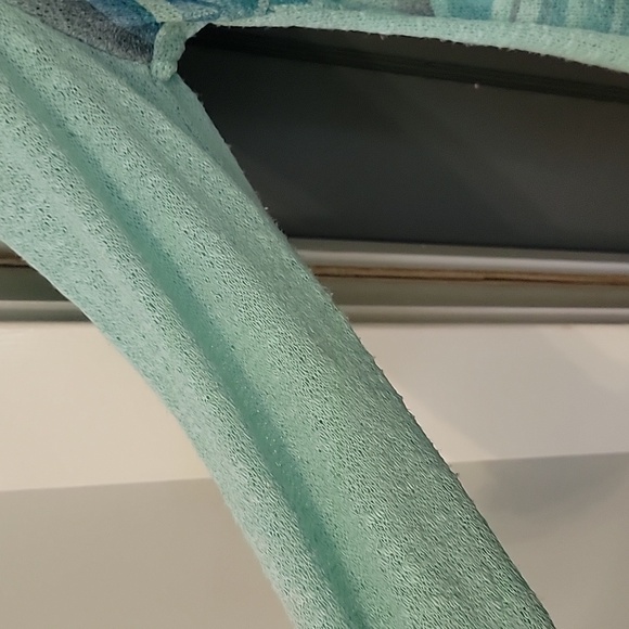 Womens/Juniors no boundaries green light weight large hoodie - Picture 4 of 5